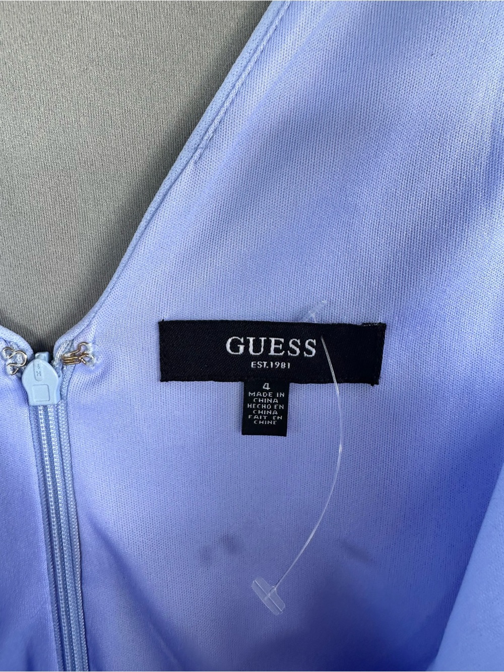 🎉5 for $45🎉 NWT Guess dress size 4 - Picture 8 of 10